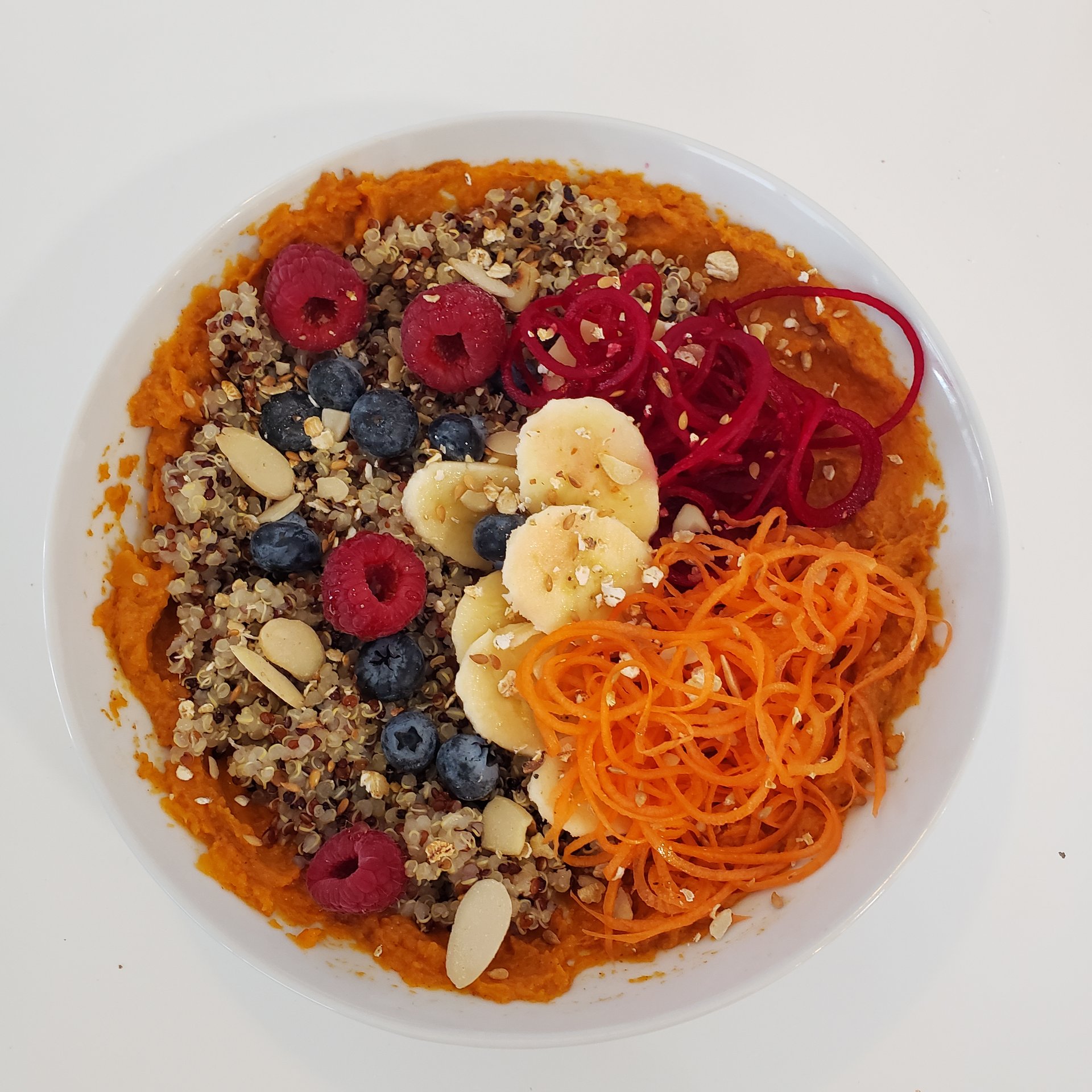 Gourmet organic breakfast β smoothie bowl